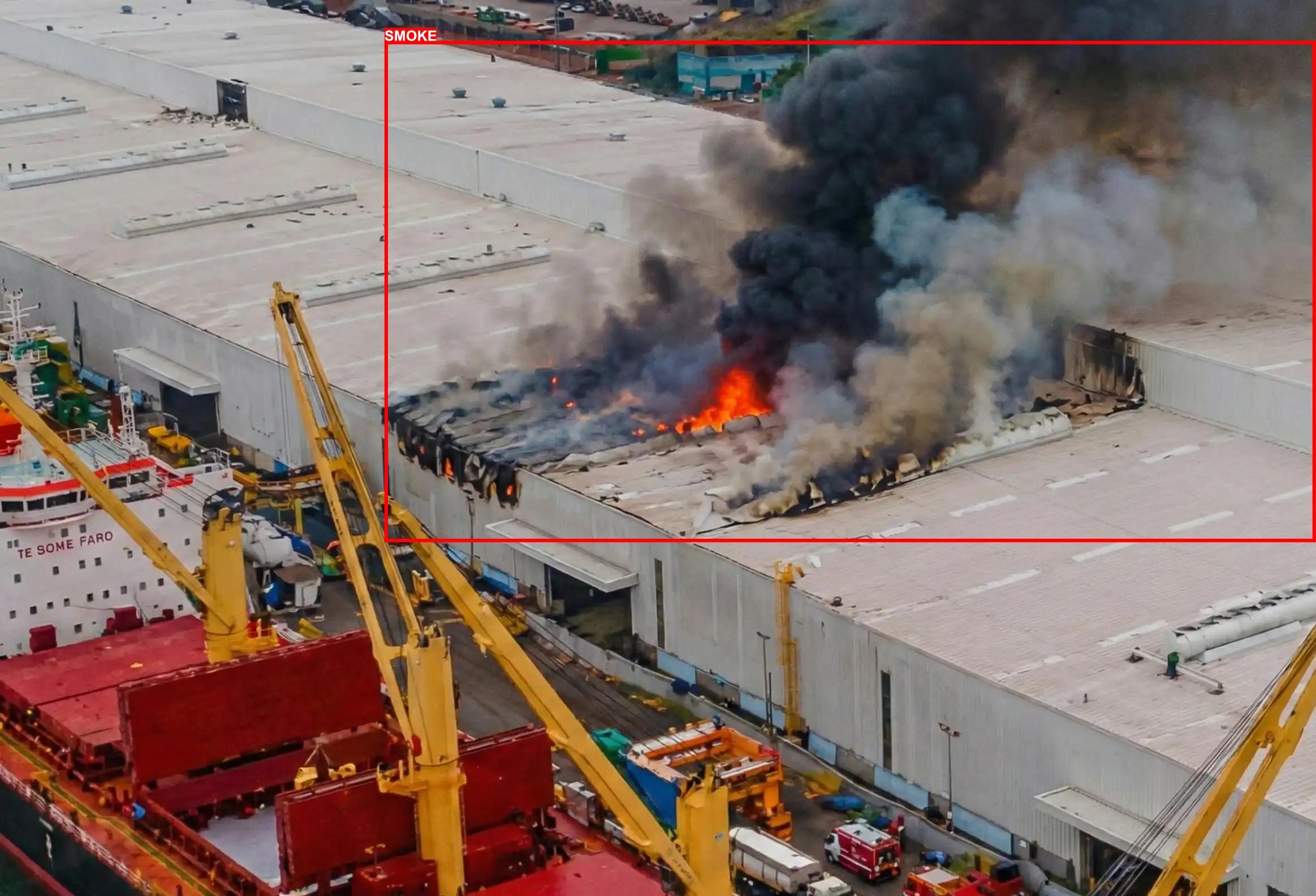 Fire detection system in port warehouses with computer vision and AI